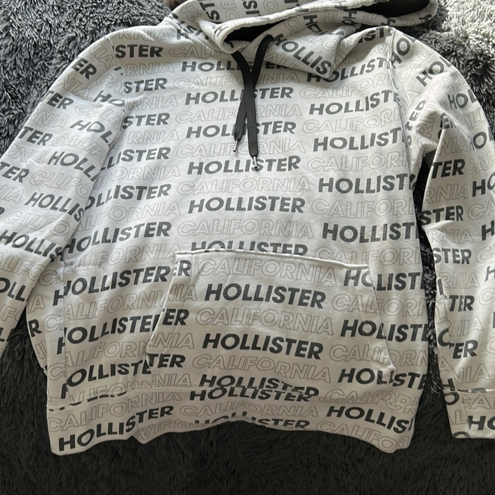 Men’s Hollister hoodie